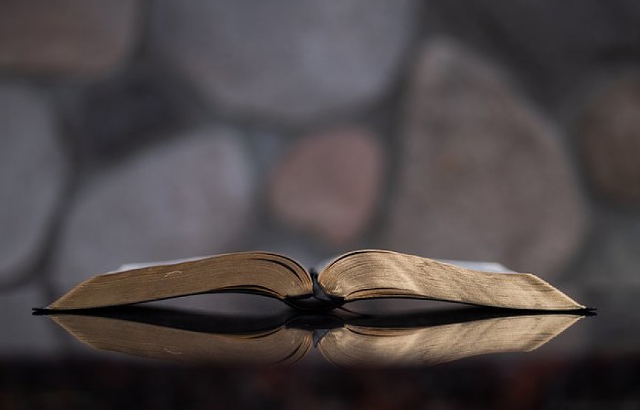 Odkryć ukryte znaczenie słów Pisma Świętego