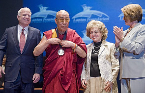 Obama krytykowany za odłożenie spotkania z Dalajlamą