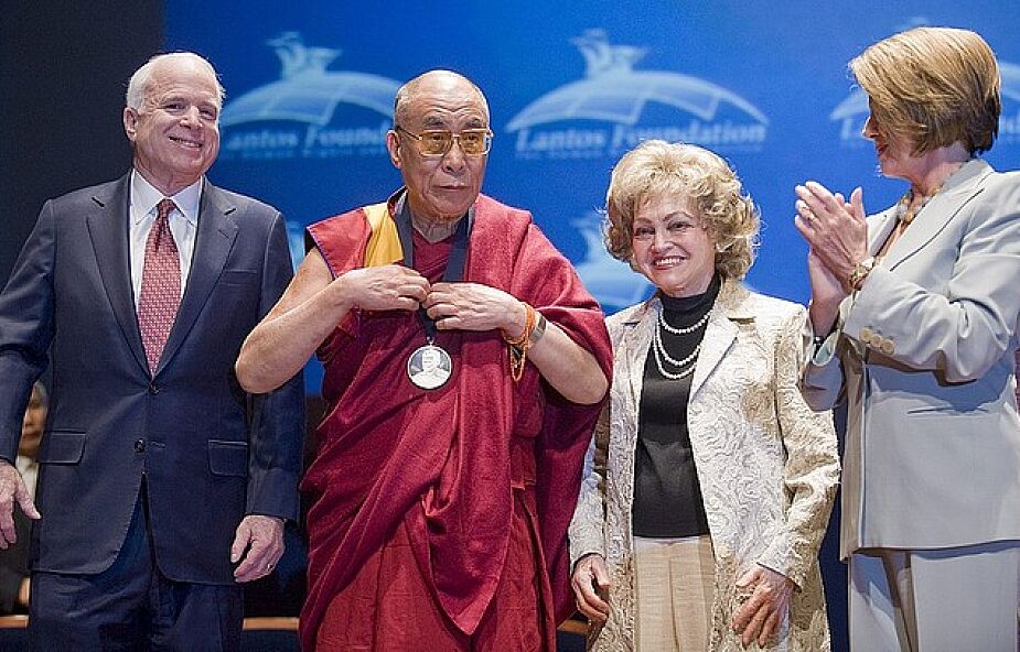 Obama krytykowany za odłożenie spotkania z Dalajlamą