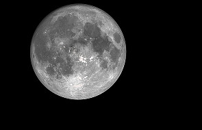NASA: Na Księżycu znajduje się woda