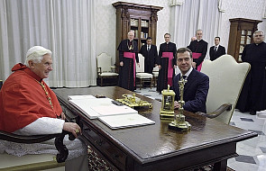 ANSA: papież stwierdzi heroiczność cnót JP II