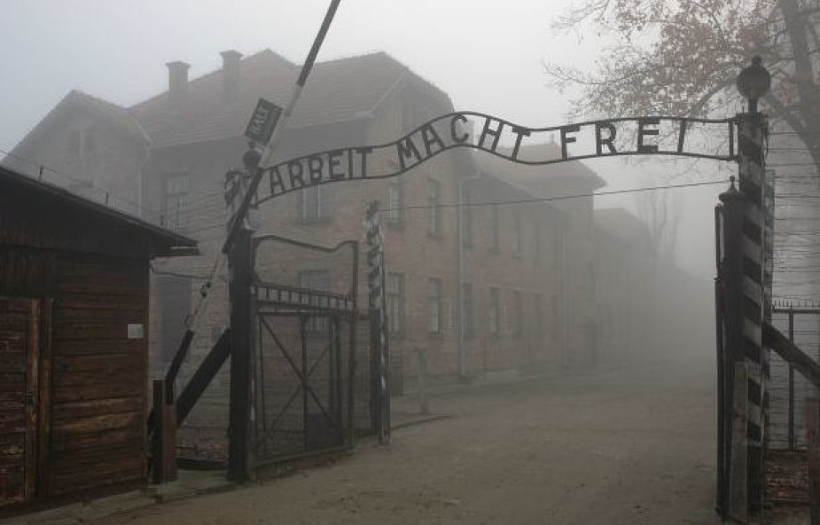 Szwedzki trop w kradzieży tablicy z Auschwitz