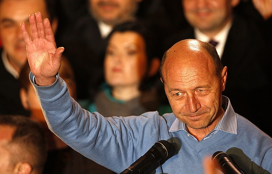 Rumunia: Basescu prowadzi w II turze wyborów