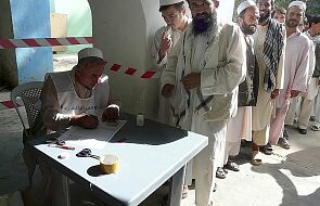 Ataki talibów w dzień wyborów