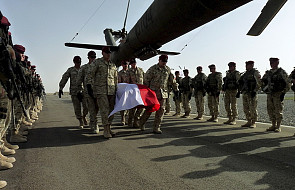 Powitano trumnę z ciałem żołnierza poległego w Afganistanie
