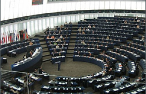 W PE przesłuchania nowych komisarzy
