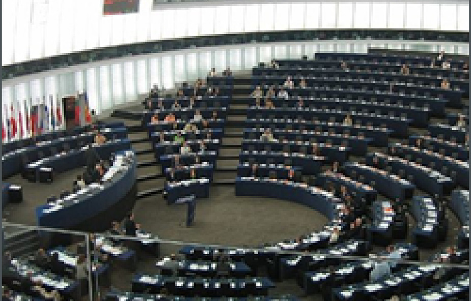 W PE przesłuchania nowych komisarzy