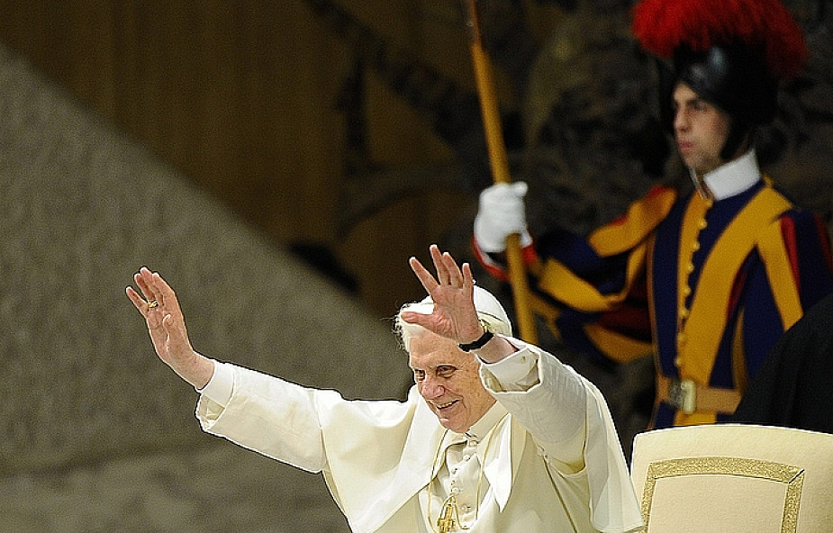 Papież chce pełnej jedności z lefebrystami
