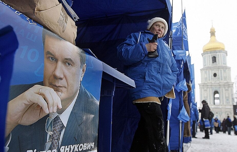 Janukowycz idzie do zwycięstwa w wyborach