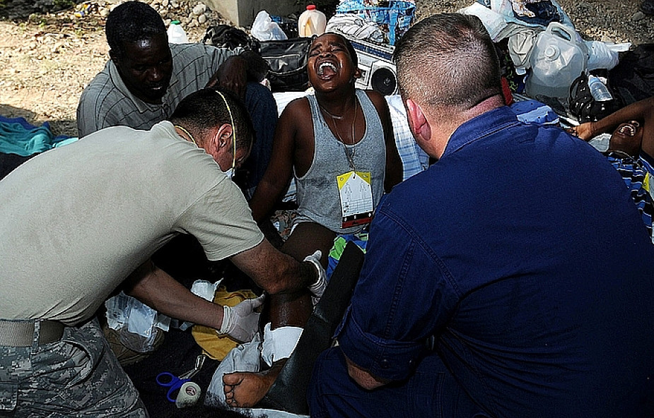 Haiti: Polacy zorganizowali obóz ratowniczy