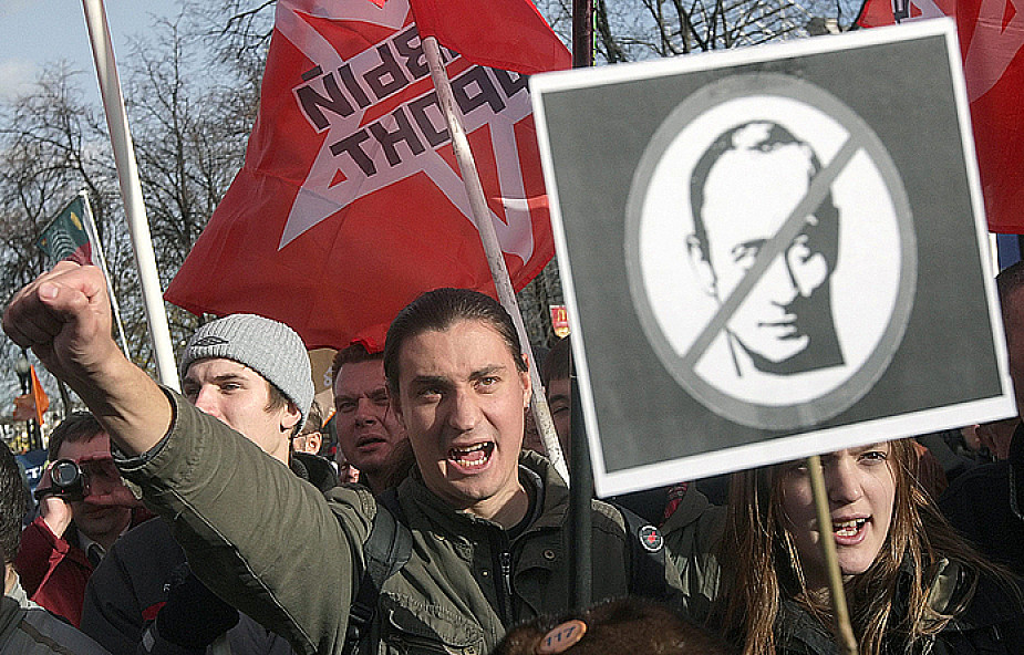 Moskwa: Opozycja żąda dymisji Putina