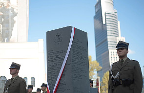 W Warszawie odsłonięto pomnik ofiar PW