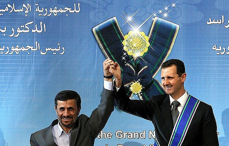Ahmadineżad rzuci kamieniem w Izrael