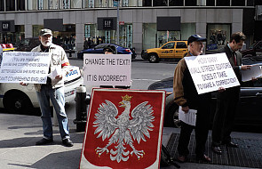 Milion podpisów przeciw "polskim obozom"