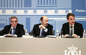 Zapatero obiecuje reformowanie finansów