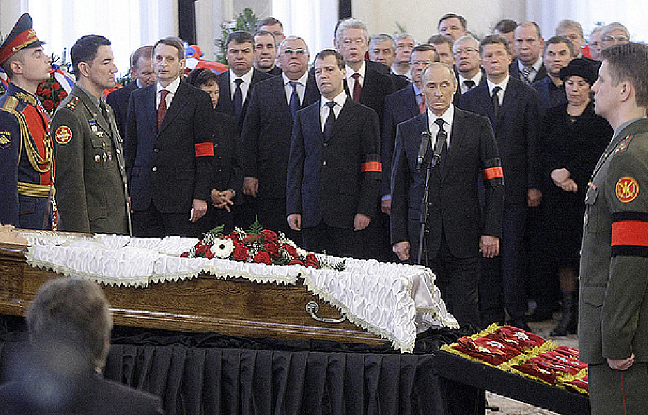 Rosja: pogrzeb Wiktora Czernomyrdina