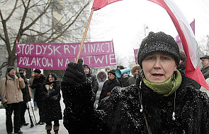 Warszawa: protest przed ambasadą Litwy