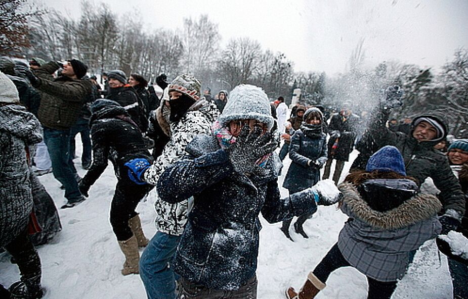 Poznań: kilkaset osób stoczyło bitwę na śnieżki