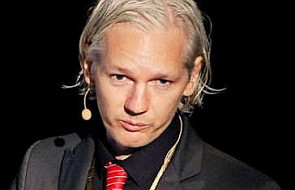 Założyciel Wikileaks jest w Neapolu...  w szopce