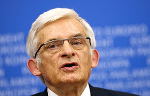 Buzek: Możliwe, że UE zerwie z Białorusią