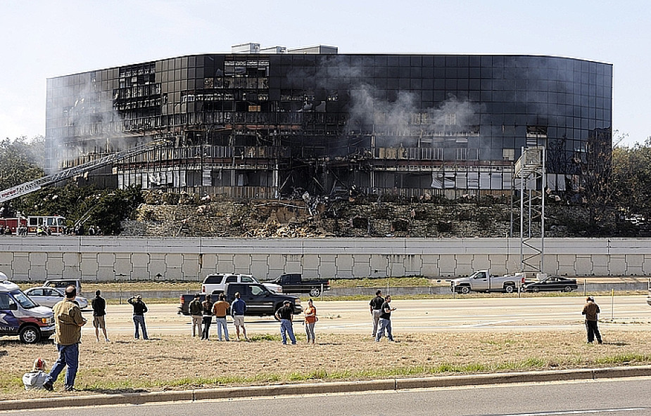 USA: budynek rządowy celem ataku w Teksasie
