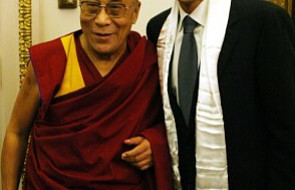 Spotkał się z dalajlamą? Niech naprawia szkody