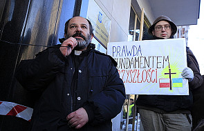 Pikiety przed ambasadą i konsulatami Ukrainy