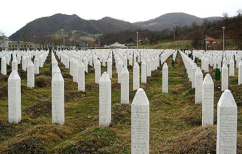 Serbia: Parlament potępił masakrę w Srebrenicy