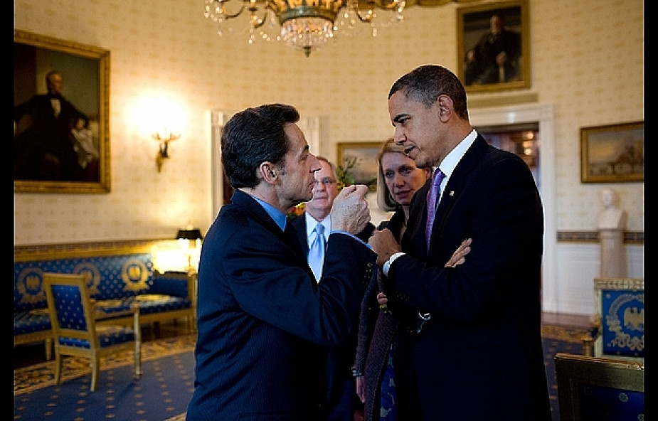 "Sarkozy powinien odwdzięczyć się Obamie"