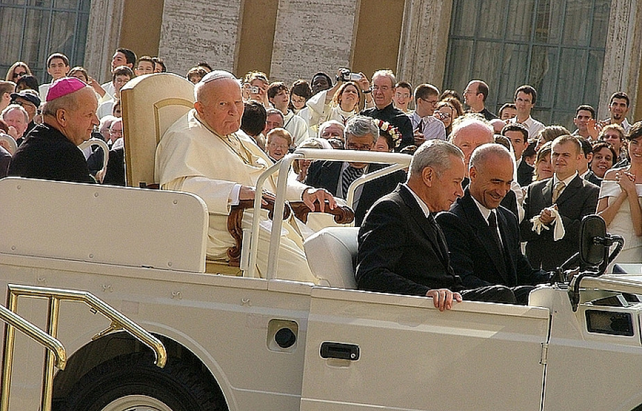 Jan Paweł II nadal przemawia do Kościoła