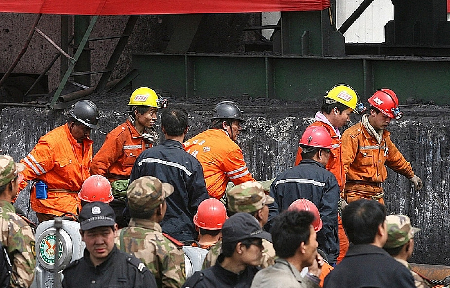 Chiny: Trwają poszukiwania w zalanej kopalni