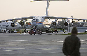 Rosyjski samolot z pomocą dla powodzian
