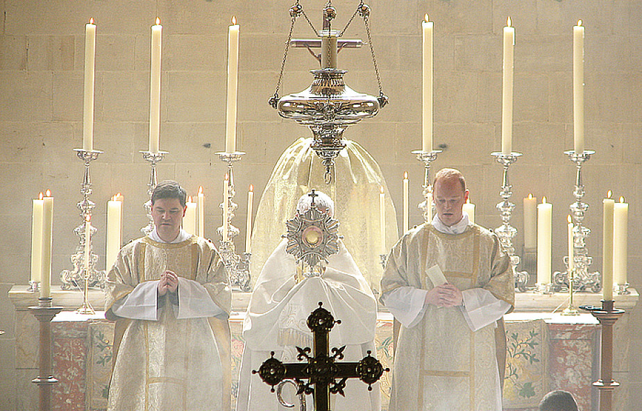 Eucharystia - sakrament uwielbienia
