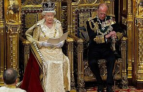 Elżbieta II chce podwyżki. Co na to poddani?