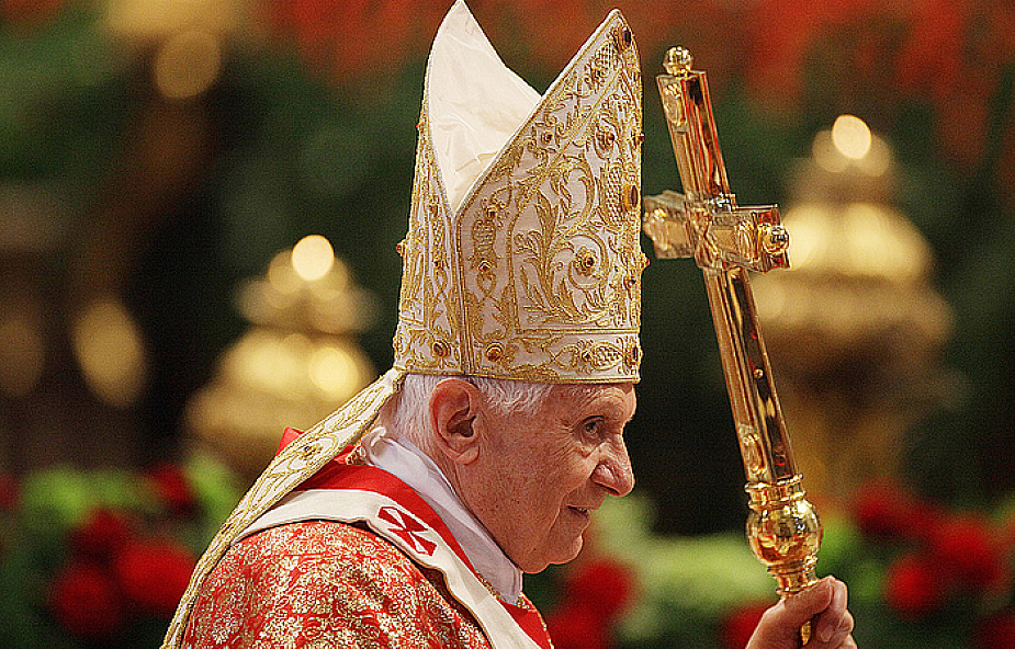 Papież przeprosił za skandal pedofilii w Kościele