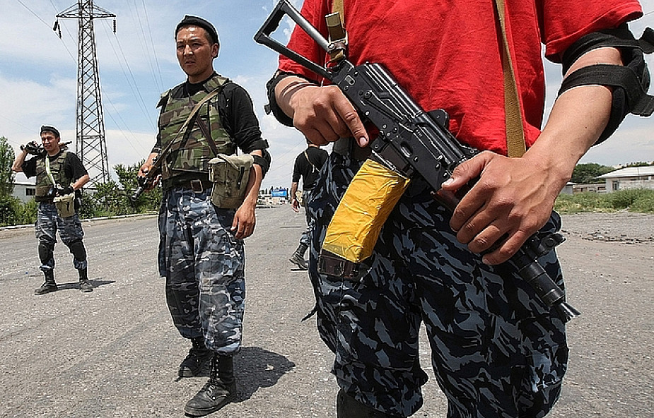 Kirgistan: Ogień artyleryjski na południu kraju