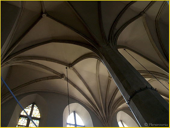 Gotyk z polskiego Carcassonne - zdjęcie w treści artykułu