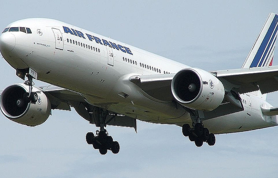 Awaryjne lądowanie samolotu Air France