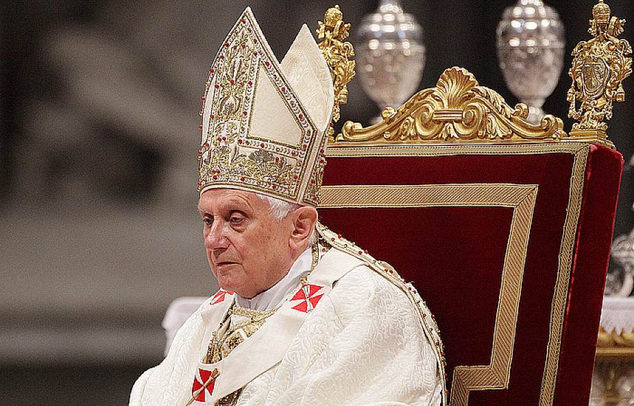 "Papież przetrwa burzę, bo jest Bawarczykiem"