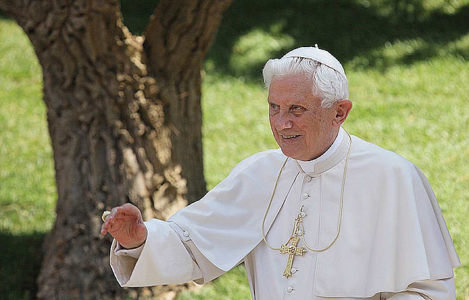 Oto jak spędza wakacje Benedykt XVI