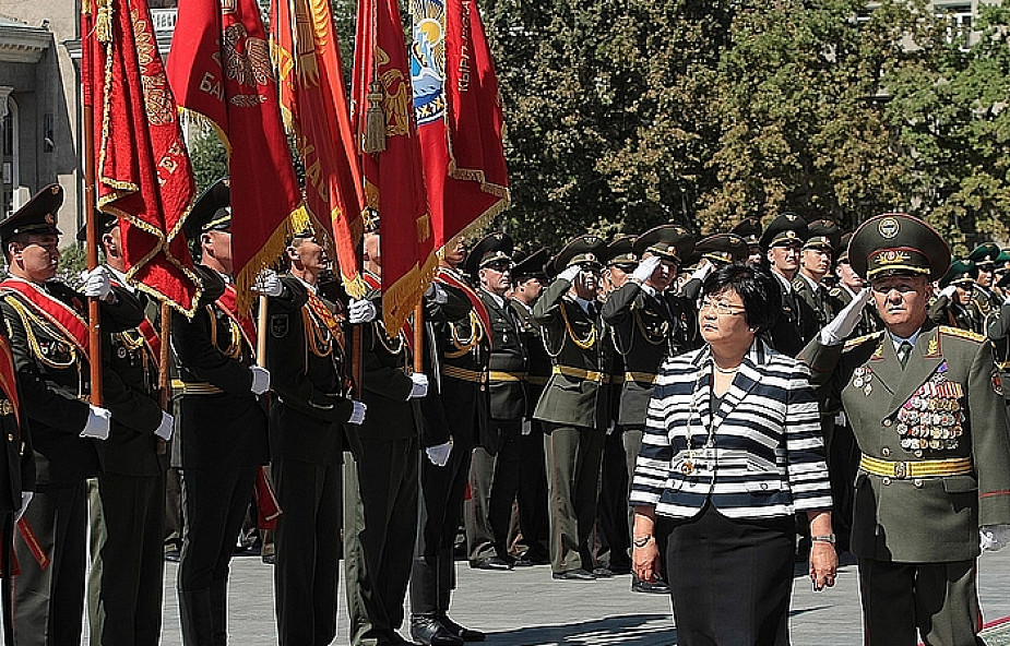 Roza Otunbajewa prezydentem Kirgistanu