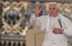 Papież apeluje o pomoc dla powodzian