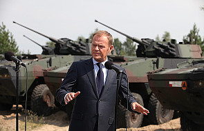 Tusk: Koniec czasu amatorów w polskim wojsku