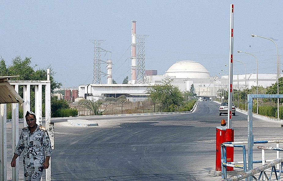 Iran: Początek załadunku paliwa do reaktora