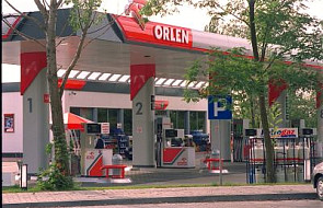 Tanieje benzyna na stacjach Orlen i Lotos