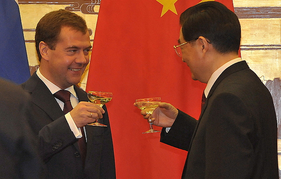 "Stosunki Rosji z Chinami przeżywają apogeum"