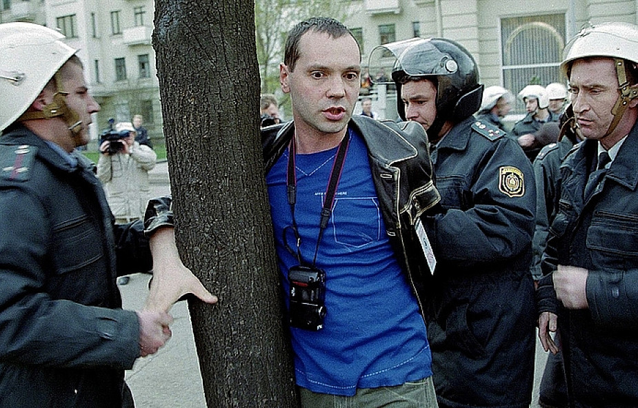 Białoruś: śmierć opozycyjnego dziennikarza