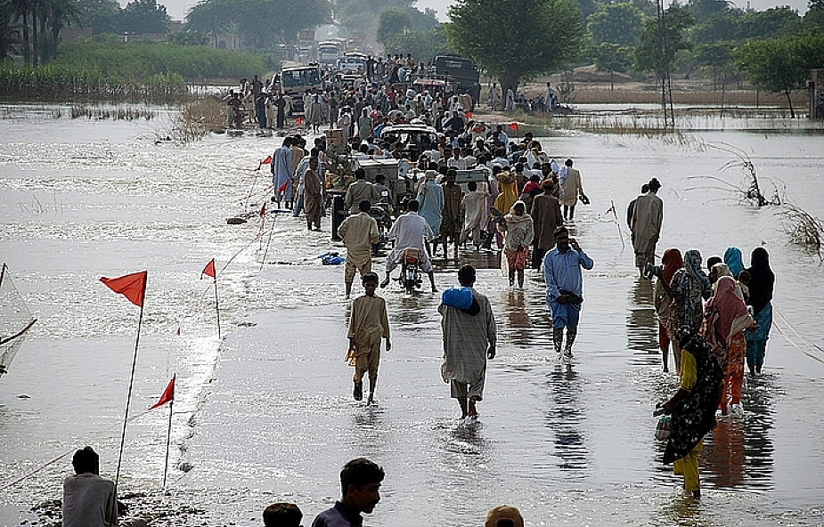 Pakistan: wyrzeknijcie się wiary za pomoc