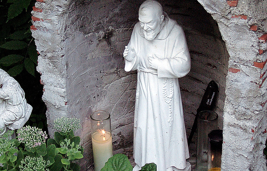 O. Pio - Trawiony miłością do Boga i bliźniego