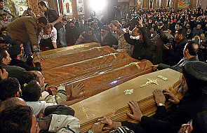 Egipt: 5 tys. osób na pogrzebie ofiar zamachu 